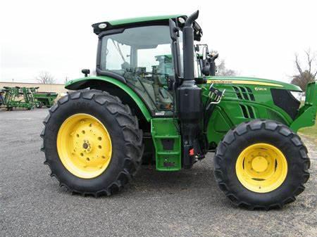 Deere 6120R