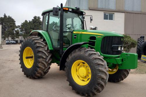 Deere 6145J