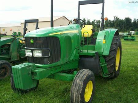 Deere 6215