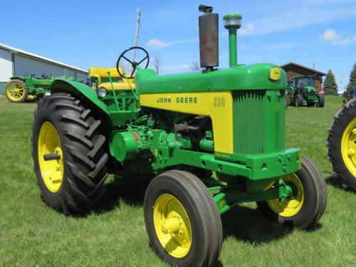 Deere 630