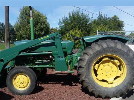 Deere 710