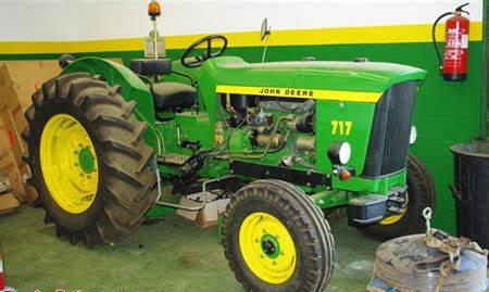 Deere 717