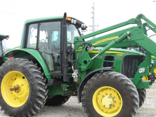 Deere 7330