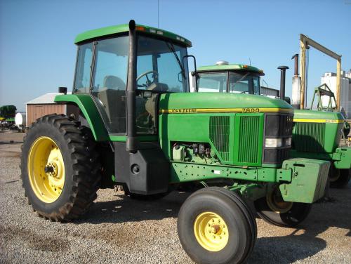 Deere 7600