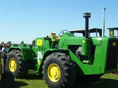 Deere 8020