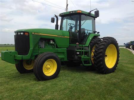 Deere 8100