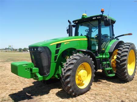 Deere 8270R