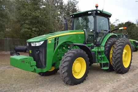 Deere 8285R