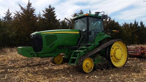 Deere 8320T