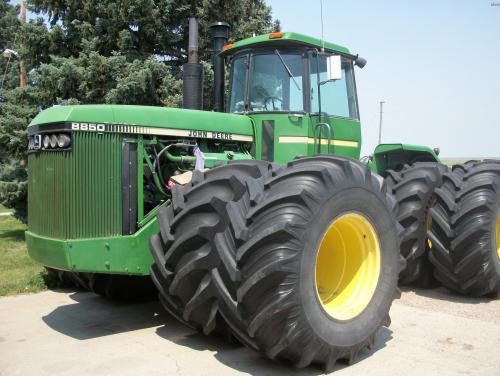 Deere 8850