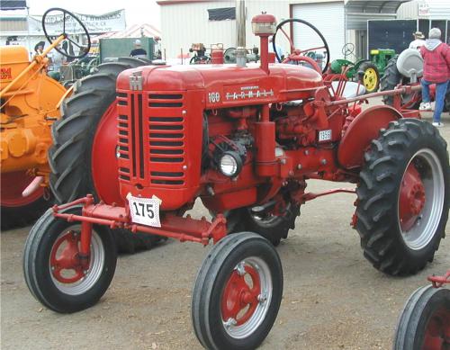 Farmall 100