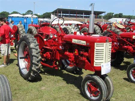 Farmall 230