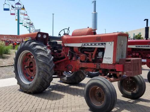 Farmall 656