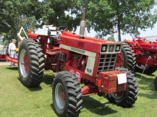 Farmall 766