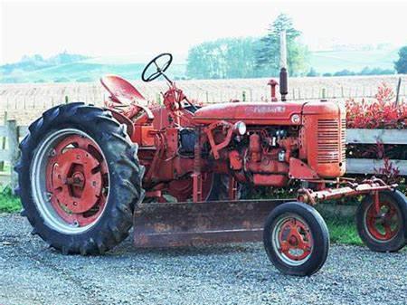 Farmall Super FC