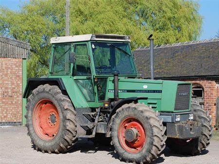 Fendt Favorit 611LS