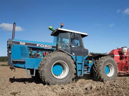 Ford 946