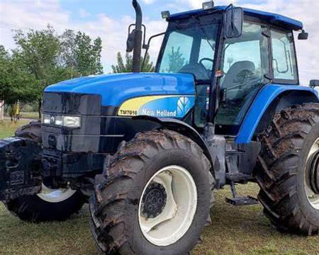 Ford-New Holland 7010