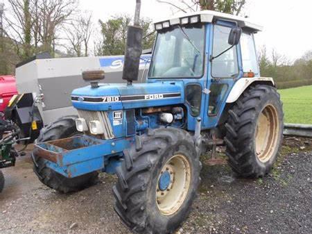 Ford-New Holland 7810