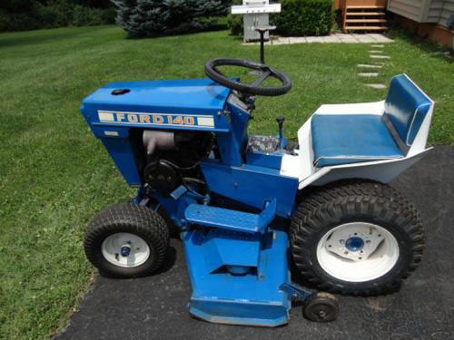 Ford lawn tractors 140