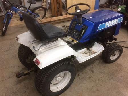 Ford lawn tractors LGT-17