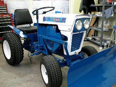 Ford lawn tractors T-1000