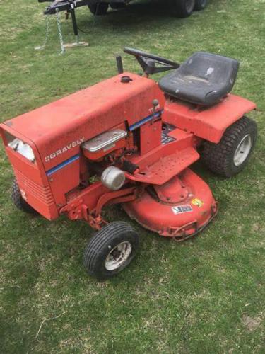 Gravely lawn tractors 1138