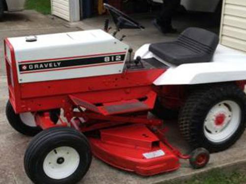 Gravely lawn tractors 812