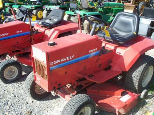 Gravely lawn tractors 8183