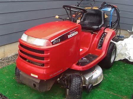 Honda lawn tractors H2113