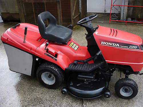 Honda lawn tractors HF2218