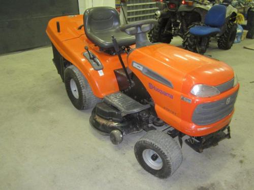 Husqvarna lawn tractors CTH151