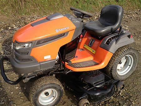 Husqvarna lawn tractors GTH260