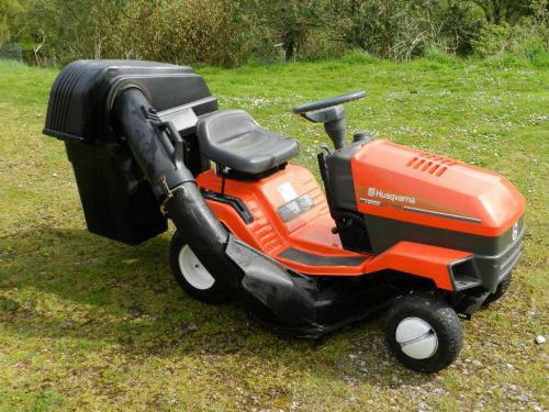 Husqvarna lawn tractors LT112