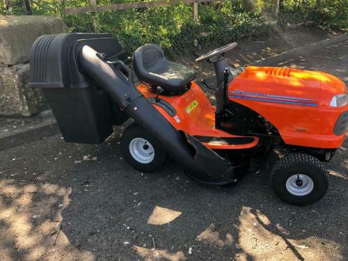 Husqvarna lawn tractors LT125