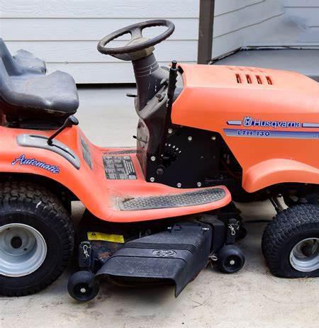 Husqvarna lawn tractors LTH130