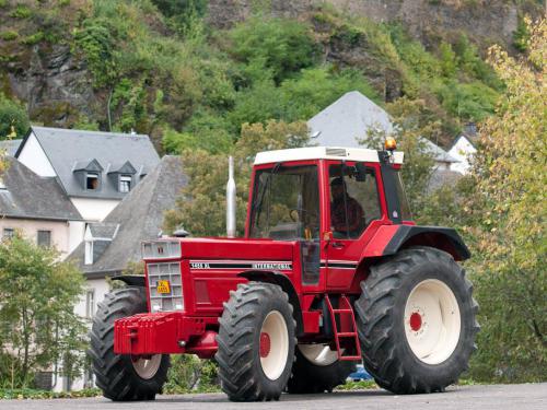 International Harvester 1455