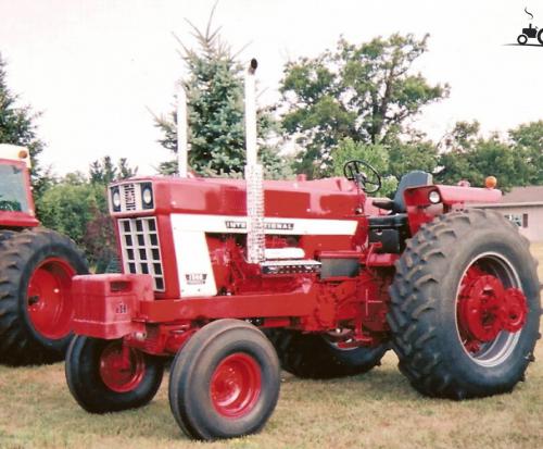 International Harvester 1568