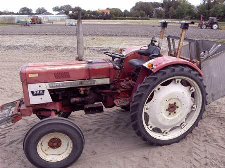 International Harvester 383