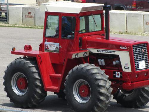 International Harvester 4166