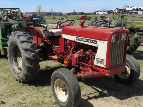 International Harvester 504