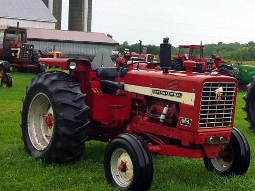 International Harvester 664