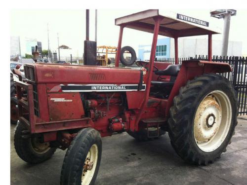 International Harvester 685