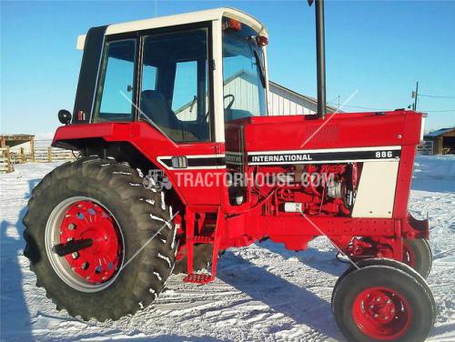 International Harvester 886B