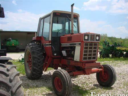 International Harvester 986B