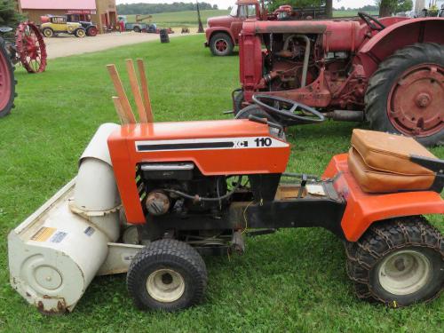 J.I. Case lawn tractors 110 XC