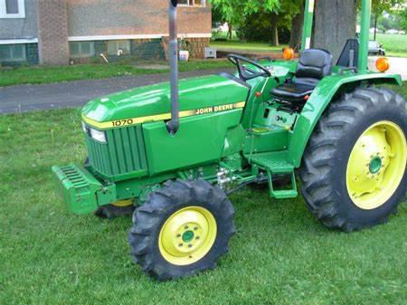 John Deere 1070