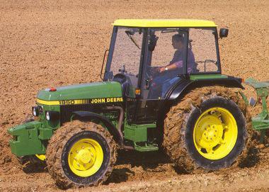 John Deere 1350