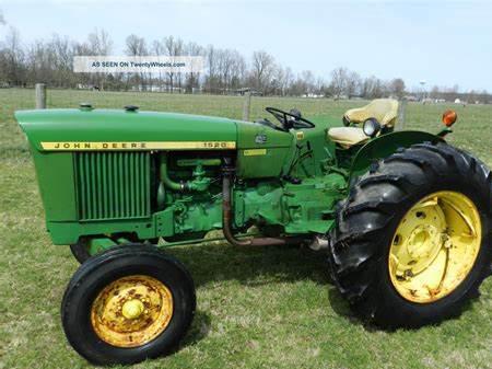 John Deere 1520