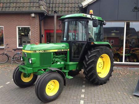 John Deere 1640